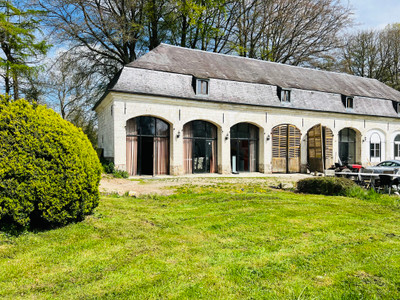 French property for sale in Humières, Pas-de-Calais - €320,000 - photo 1