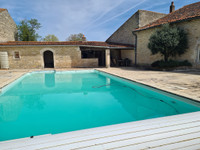 Propriété à vendre à Neuville-de-Poitou, Vienne - 499 500 € - photo n°3