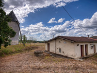 Propriété à vendre à Saint-Méard-de-Gurçon, Dordogne - 163 000 € - photo n°1