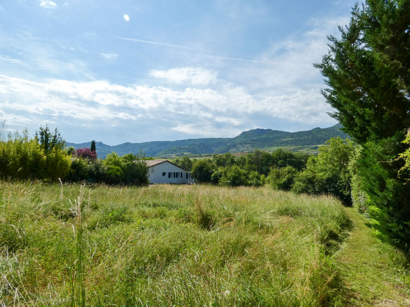 French property for sale in Sainte-Jalle, Drôme - €105,000 - photo 4