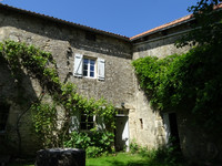 Maison à vendre à Aigondigné, Deux-Sèvres - 299.500 € - photo 14