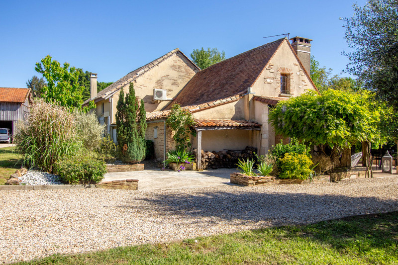 French property for sale in Saint-Pierre-d'Eyraud, Dordogne - €640,000 - photo 4