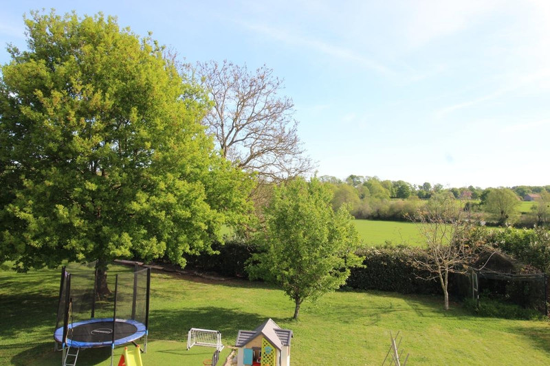 French property for sale in Raveau, Nièvre - €307,000 - photo 4