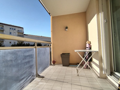 French property for sale in Toulon, Var - €232,000 - photo 3