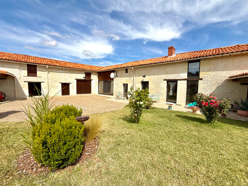 French property for sale in La Roche-Rigault, Vienne - €233,000 - photo 0