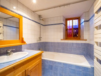 Propriété à vendre à Les Allues, Savoie - 942 000 € - photo n°6