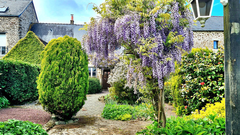 French property for sale in Lassay-les-Châteaux, Mayenne - €139,500 - photo 12