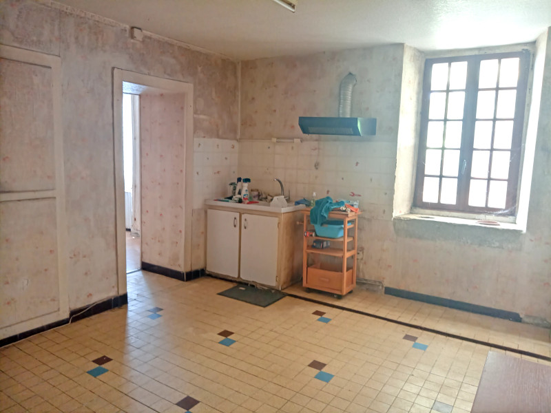 French property for sale in Saint-Georges-le-Gaultier, Sarthe - €46,600 - photo 3