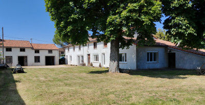 Maison à vendre à La Faye, Charente, Poitou-Charentes, avec Leggett Immobilier
