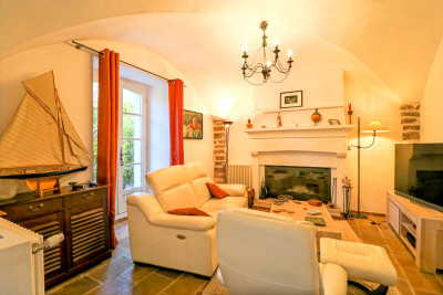 French property for sale in Quissac, Gard - €820,000 - photo 3