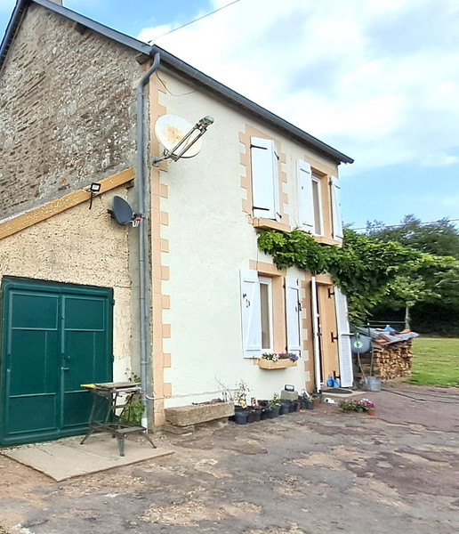 Maison à vendre à Tinchebray-Bocage, Orne - 140.500 € - photo 1