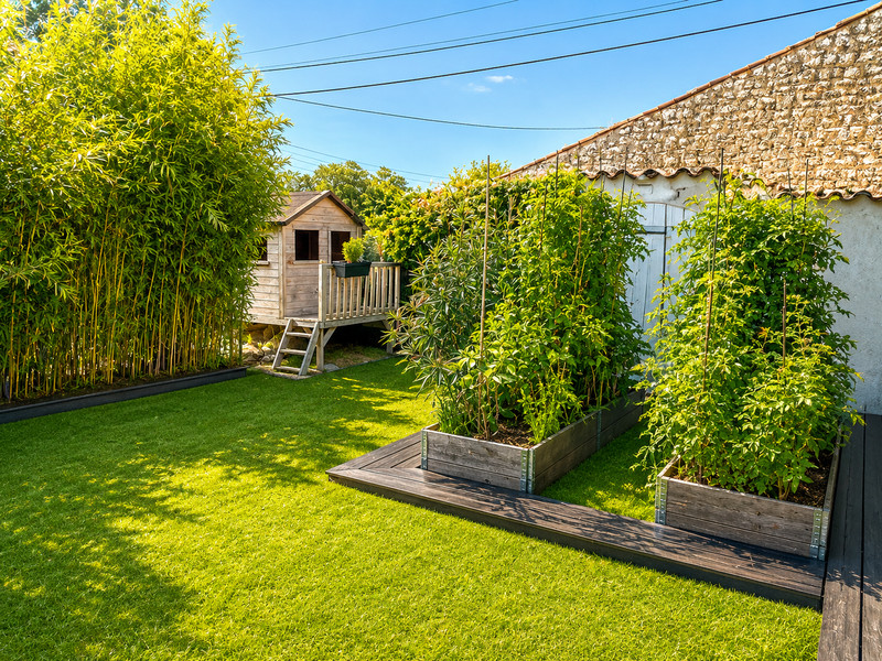French property for sale in Cognac, Charente - €397,500 - photo 1