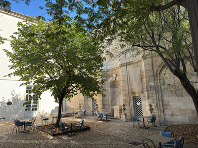 French property for sale in Saint-Rémy-de-Provence, Bouches-du-Rhône - €554,585 - photo 9