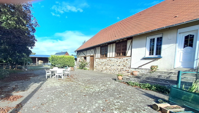 French property for sale in Domfront en Poiraie, Orne - €109,000 - photo 0