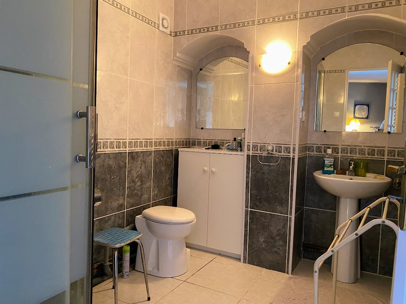 French property for sale in Cellefrouin, Charente - €267,500 - photo 9