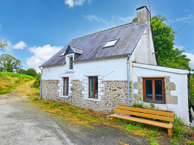 Maison à vendre à Plouguenast-Langast, Côtes-d'Armor, Bretagne, avec Leggett Immobilier