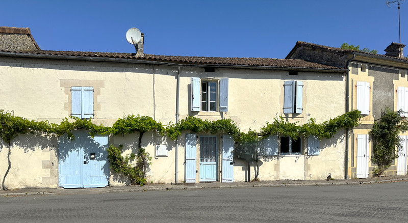 French property for sale in Combiers, Charente - €99,000 - photo 12