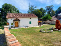 Propriété à vendre à Terres-de-Haute-Charente, Charente - 260 000 € - photo n°10