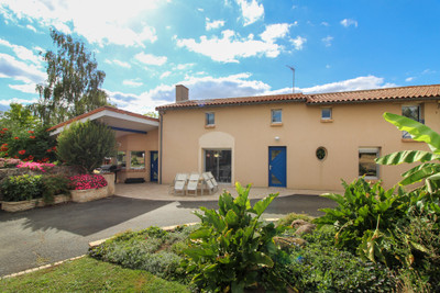 Maison à vendre à Argentonnay, Deux-Sèvres, Poitou-Charentes, avec Leggett Immobilier