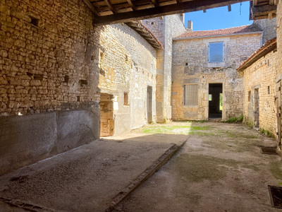 French property for sale in La Rochette, Charente - €109,000 - photo 14