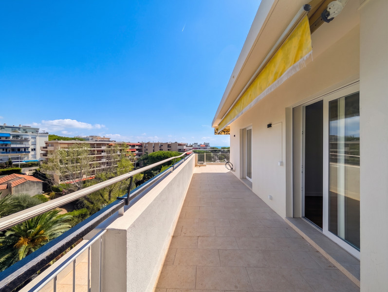 French property for sale in Nice, Alpes-Maritimes - €790,000 - photo 13