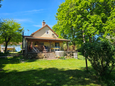 French property for sale in Theneuille, Allier - €250,000 - photo 8