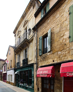 Immeuble à vendre à BEAUMONTOIS EN PERIGORD, Dordogne, Aquitaine, avec Leggett Immobilier