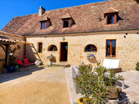 Maison à vendre à Pontours, Dordogne - 352.980 € - photo 1