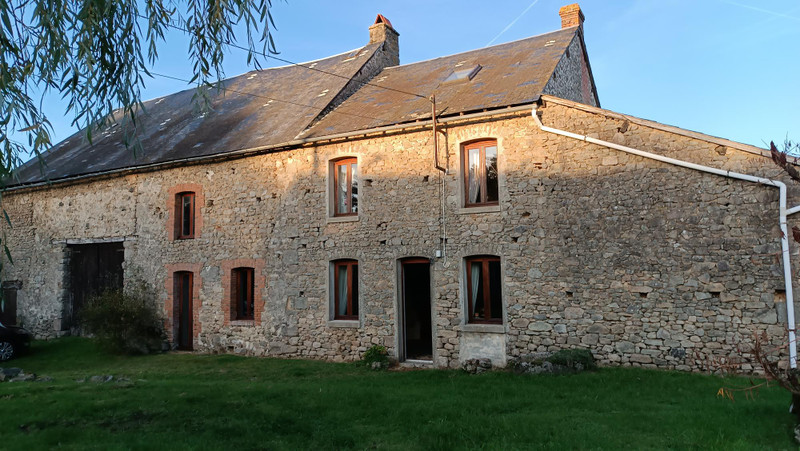 Maison à vendre à Lizières, Creuse - 88.000 € - photo 1