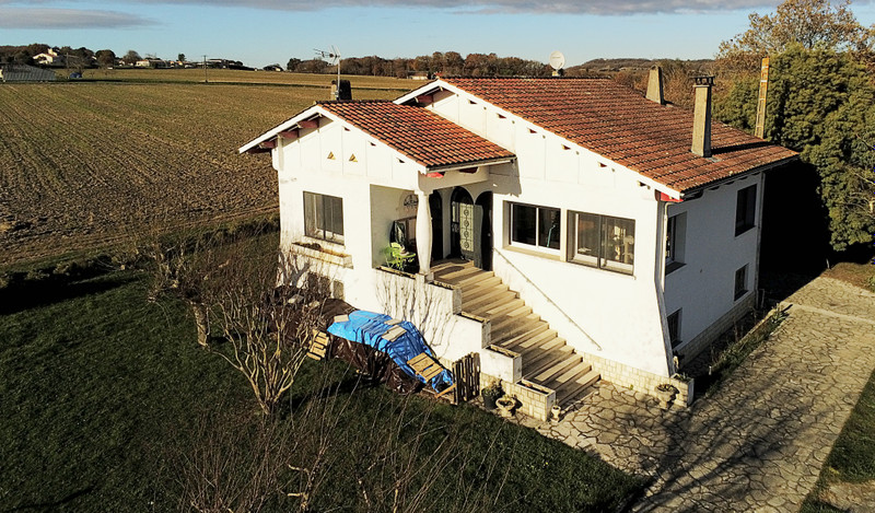 Maison à vendre à Saint-Sylvestre-sur-Lot, Lot-et-Garonne - 275.000 € - photo 1