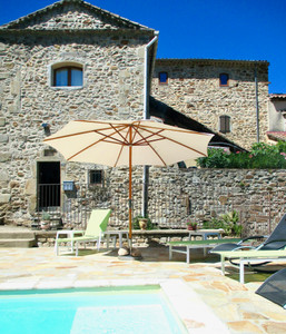 Maison à vendre à Saint-Florent-sur-Auzonnet, Gard, Languedoc-Roussillon, avec Leggett Immobilier