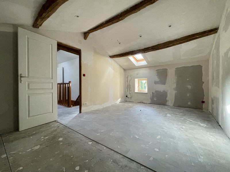 French property for sale in Abzac, Charente - €230,000 - photo 7
