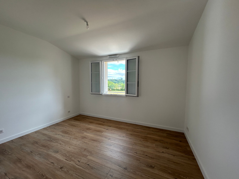 French property for sale in Magné, Deux-Sèvres - €429,000 - photo 8