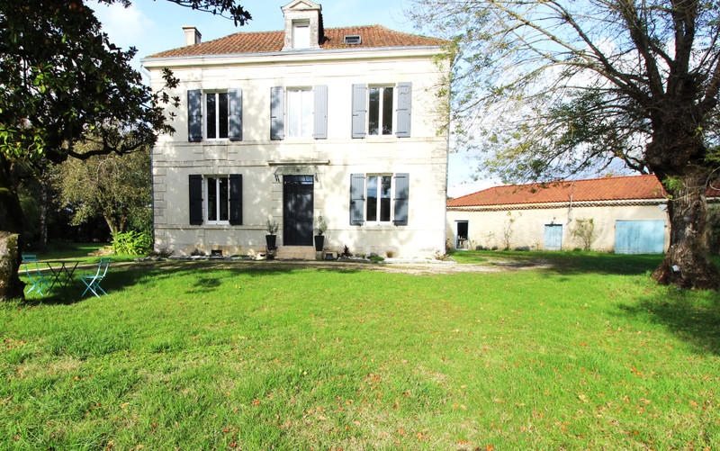 French property for sale in Montrem, Dordogne - €399,500 - photo 2