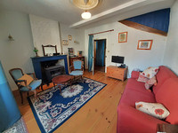 Maison à vendre à Champagne-et-Fontaine, Dordogne - 119.900 € - photo 1