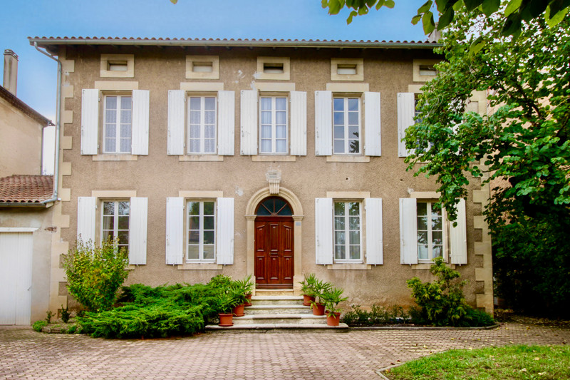 French property for sale in Monsempron-Libos, Lot-et-Garonne - &#8364;199,000 - photo 2