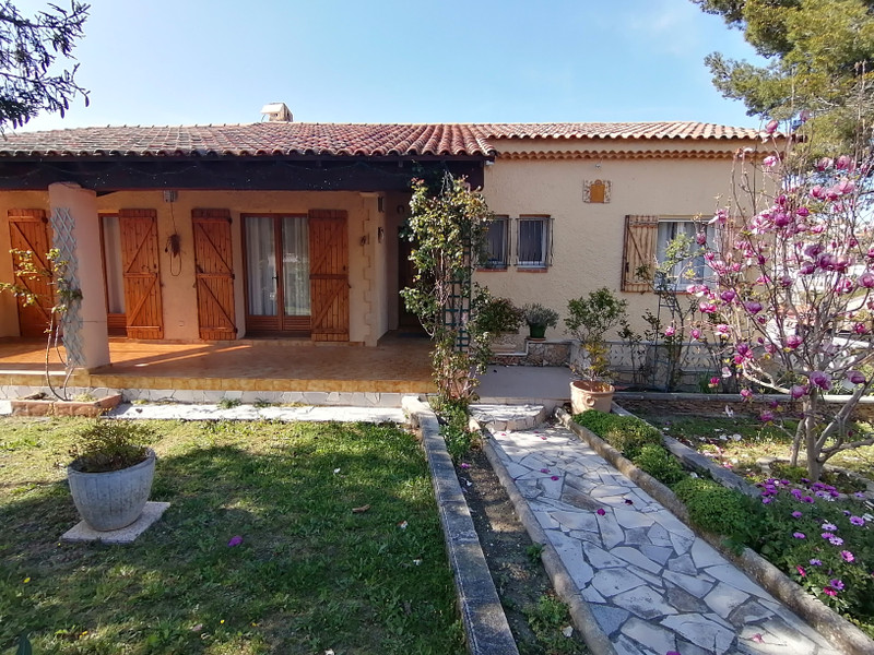 Maison à vendre à Carnoux-en-Provence, Bouches-du-Rhône - 765.000 € - photo 1