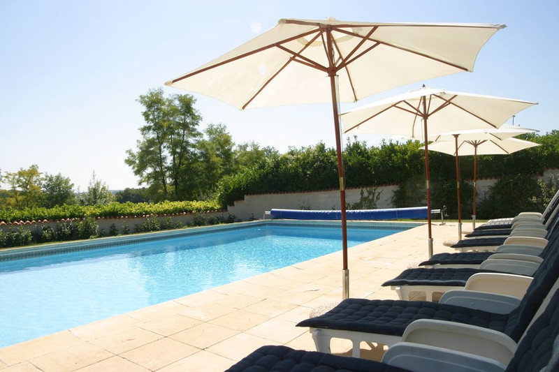 French property for sale in Ribérac, Dordogne - &#8364;750,000 - photo 4