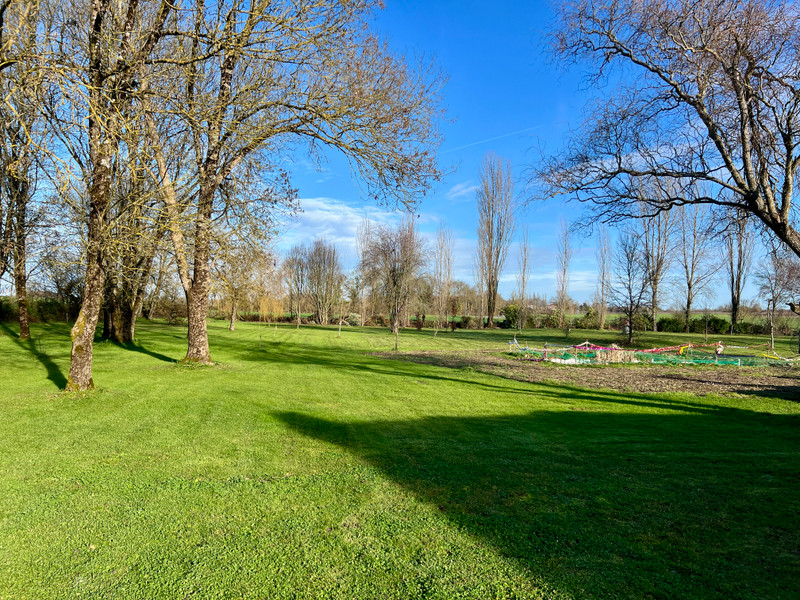 French property for sale in Saint-Hilaire-de-Villefranche, Charente-Maritime - €344,500 - photo 14