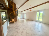 Propriété à vendre à Saint-Estèphe, Dordogne - 315 000 € - photo n°3
