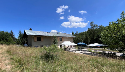 Ski property for sale in Savoie Grand Revard - €1,146,000 - photo 0