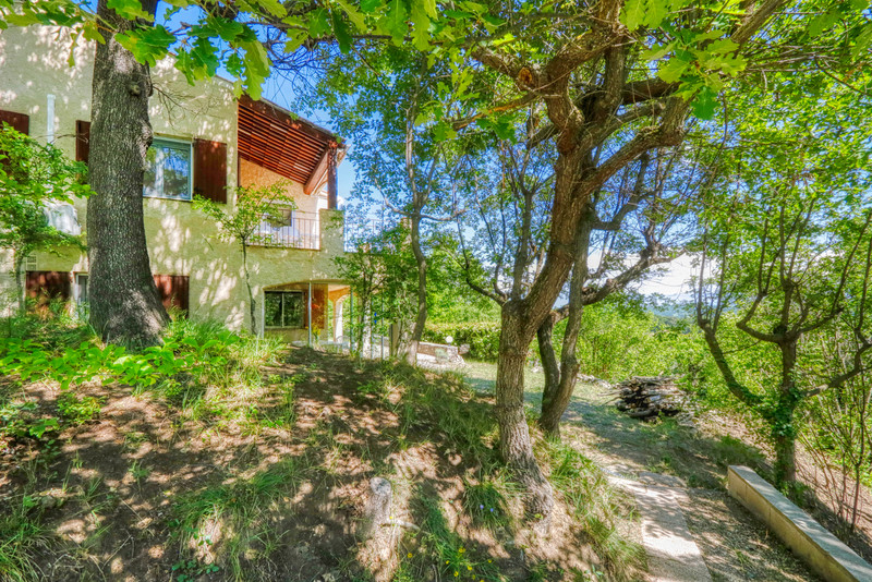 French property for sale in Mane, Alpes-de-Haute-Provence - €400,000 - photo 9