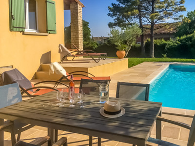 Maison à vendre à Tulette, Drôme, Rhône-Alpes, avec Leggett Immobilier