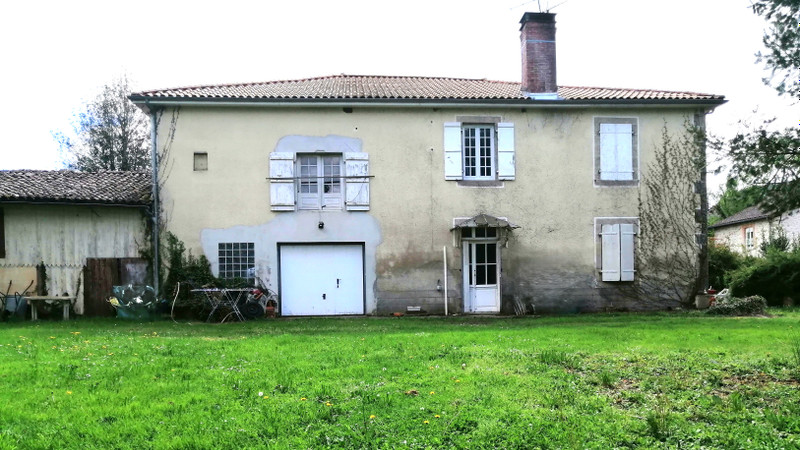 French property for sale in Vayres, Haute-Vienne - €194,000 - photo 8