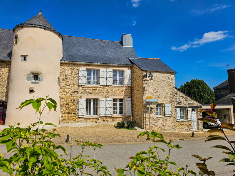French property for sale in Ploërmel, Morbihan - €299,000 - photo 0