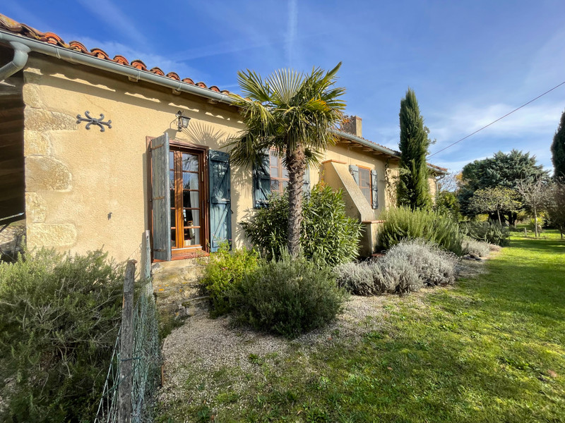 French property for sale in Saramon, Gers - €364,000 - photo 2