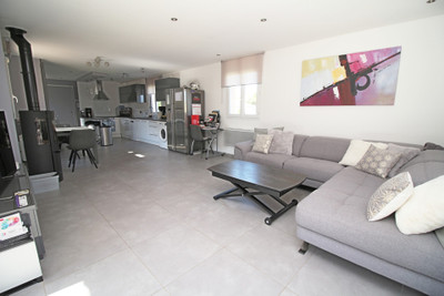 French property for sale in Nice, Alpes-Maritimes - €740,000 - photo 9