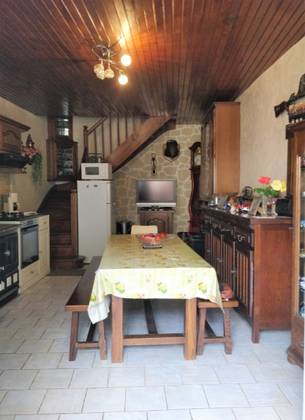 French property for sale in Saint-Martial-de-Valette, Dordogne - &#8364;81,000 - photo 3