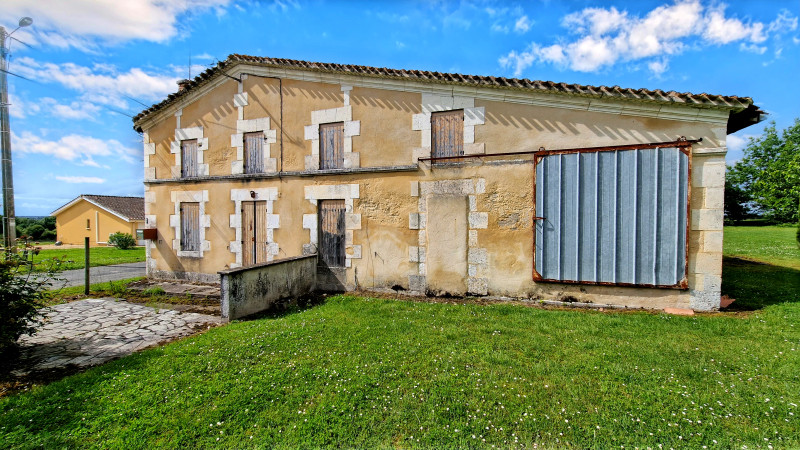 Propriété à vendre à Saint-Christophe-de-Double, Gironde - 132 000 €