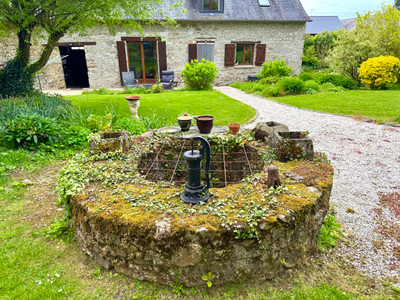 French property for sale in Saint-Cyr-en-Pail, Mayenne - €160,000 - photo 12